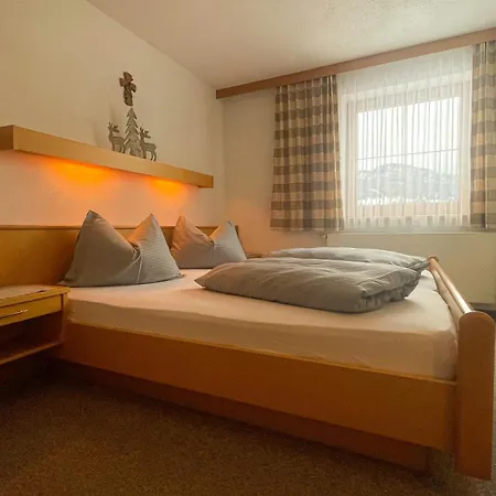 Apartment Ferienwohnungen Tannheim - Bei Martina Fuegenschuh -Sommerbergbahn Inklusive - Ruhige Lage Direkt An Lift & Loipe *