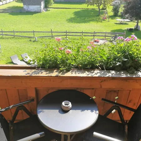 Ferienwohnungen Tannheim - Bei Martina Fuegenschuh -Sommerbergbahn Inklusive - Ruhige Lage Direkt An Lift & Loipe Tannheim