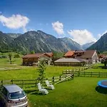 - Bei Martina Fügenschuh -sommerbergbahn Inklusive - Ruhige Lage Direkt An Lift&loipe